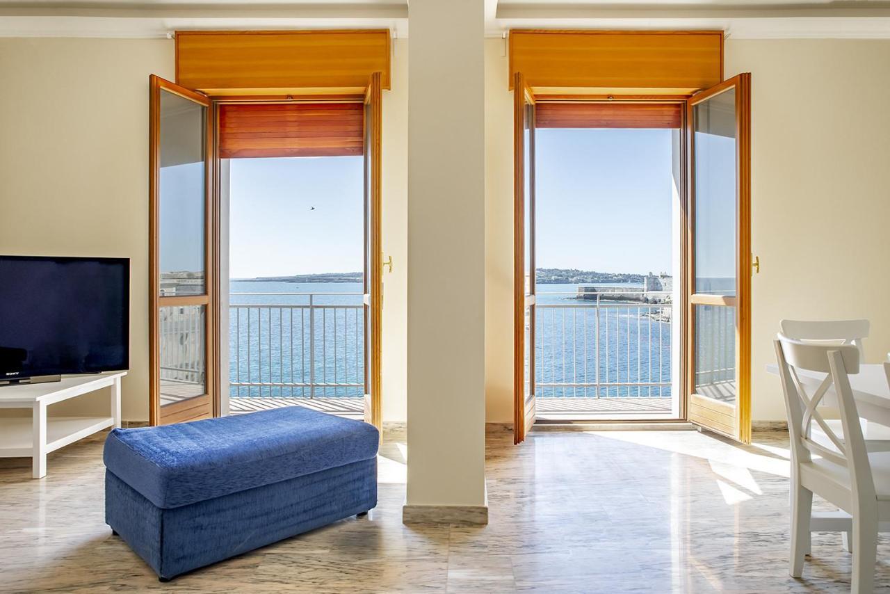 Ortigia Seafront Apartment By Wonderful Italy Syracuse Exterior photo