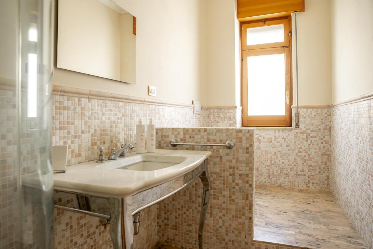 Ortigia Seafront Apartment By Wonderful Italy Syracuse Exterior photo
